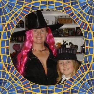 Meet your Posher, Sharon